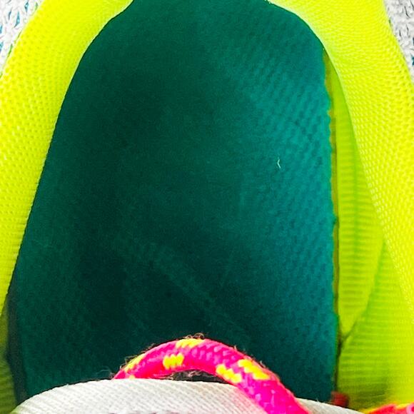 Nike Roshe One Running Sneakers Shoes Grey Yellow Pink Women 8 / Youth 6.5 - Picture 12 of 13